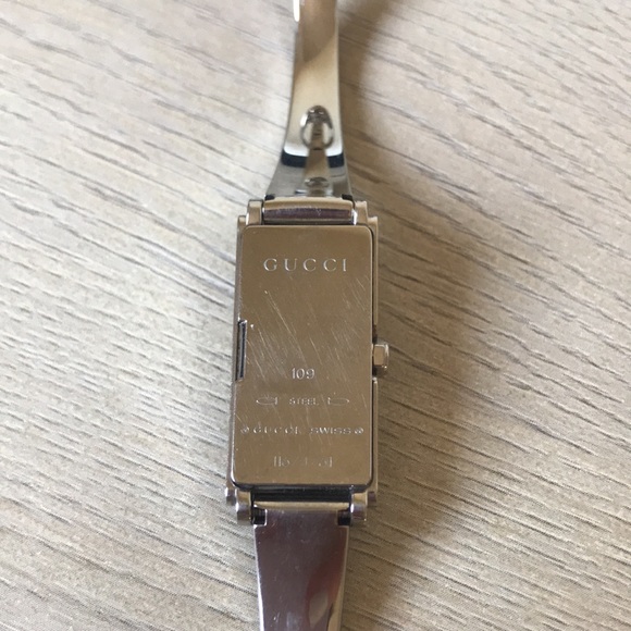 Gucci Ladies Watch - Picture 3 of 5